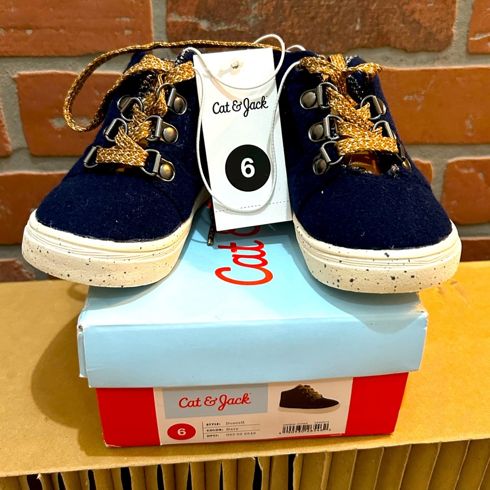 Cat & Jack little boys,toddler size 6,Navy blue with side zip sneaker/boots  NIB